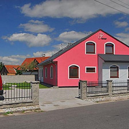 Отель Privat Teo Липтовски-Микулаш Экстерьер фото